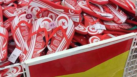 لماذا رسم اماراتيون العلم التونسي على النعال؟ صورة رقم 1