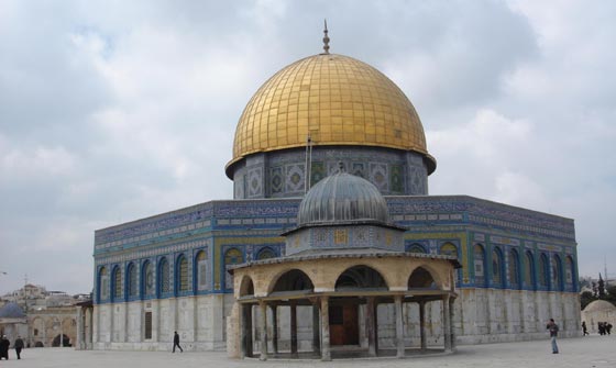  يهودية اسلمت في المسجد الاقصى بدعم من دعاة عرب ال48  صورة رقم 7