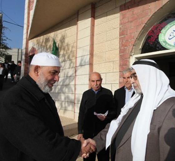  يهودية اسلمت في المسجد الاقصى بدعم من دعاة عرب ال48  صورة رقم 4