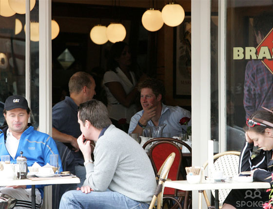 هل يحمي الهليون الامير هاري من الصلع؟ صورة رقم 6