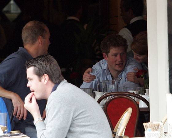 هل يحمي الهليون الامير هاري من الصلع؟ صورة رقم 5