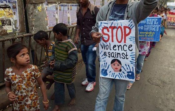 انتحار مراهقة هندية بعد اغتصابها مرتين صورة رقم 4