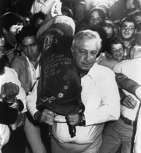 وهو يخوض آخر معاركه مع الموت شارون أدرك ان الاحتلال لا يدوم صورة رقم 5