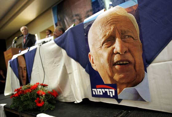 وهو يخوض آخر معاركه مع الموت شارون أدرك ان الاحتلال لا يدوم صورة رقم 22