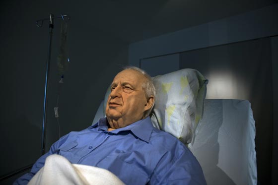 وهو يخوض آخر معاركه مع الموت شارون أدرك ان الاحتلال لا يدوم صورة رقم 23