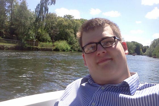 مراهق سمين جدا يخسر 60 كغم ويصبح عارض ازياء ناجح صورة رقم 4 مراهق سمين جدا يخسر 60 كغم ويصبح عارض ازياء ناجح صورة رقم 4