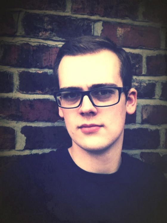 مراهق سمين جدا يخسر 60 كغم ويصبح عارض ازياء ناجح صورة رقم 5 مراهق سمين جدا يخسر 60 كغم ويصبح عارض ازياء ناجح صورة رقم 5