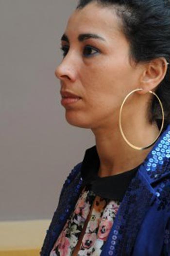 الكاتبة المغربية التي قاطعها اهلها لنشرها كتاب 