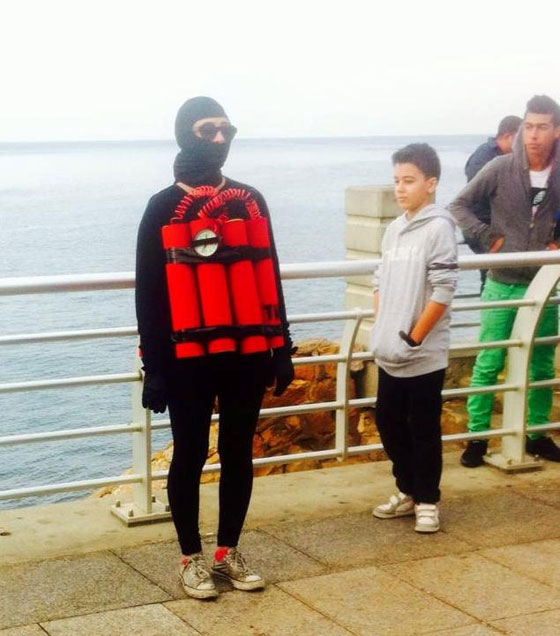 ريما البومبا تجوب شوارع بيروت بسترة مفخخة بالمتفجرات! صورة رقم 2