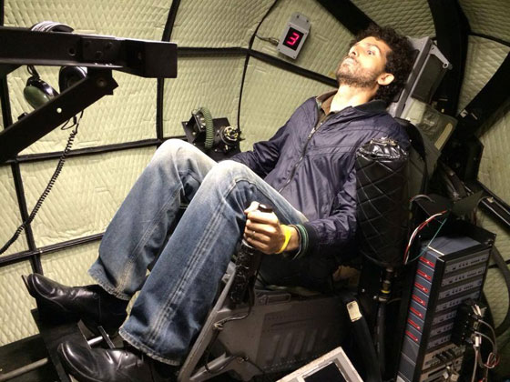 المصري عمر سمرة تسلق قمة ايفرست وعيونه تتجه نحو الفضاء صورة رقم 6