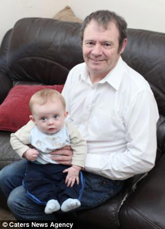 عائلة اجرامية كثيرة الأولاد خطيرة السلوك تعيش على حساب الدولة! صورة رقم 3 عائلة اجرامية كثيرة الأولاد خطيرة السلوك تعيش على حساب الدولة! صورة رقم 3