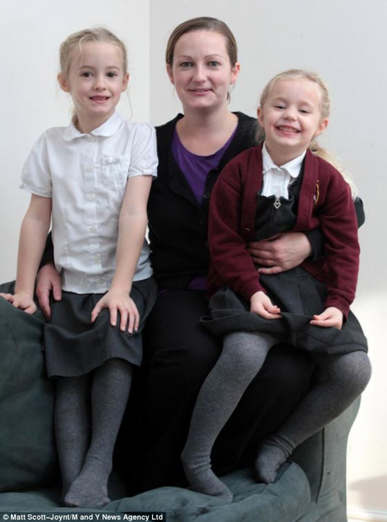 اصغر شركة لاصغر طفلتين في بريطانيا صورة رقم 5