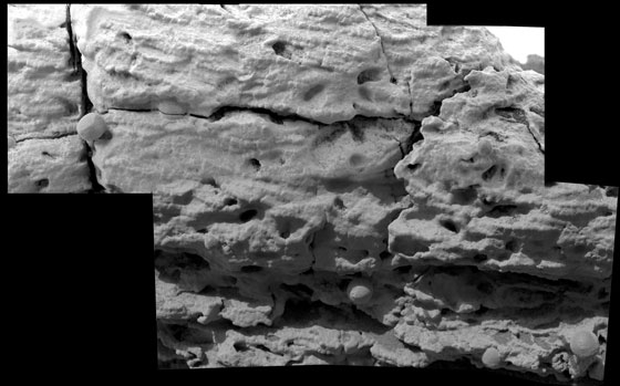 الكوكب الاحمر يفاجئ العلماء بنادرة كوكبية مذهلة صورة رقم 4