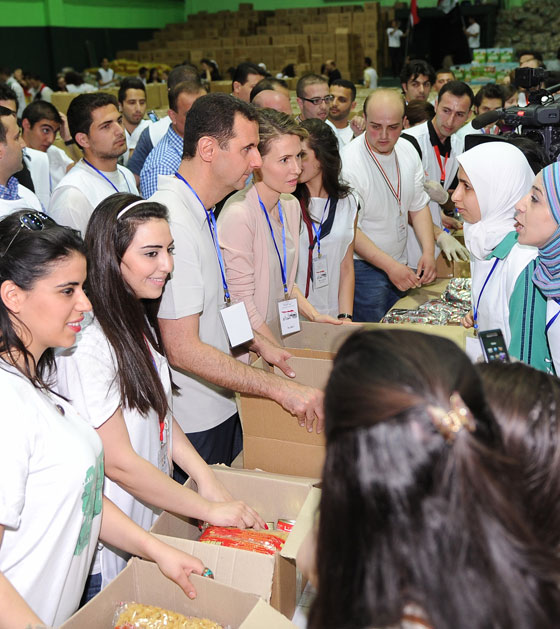 سر السوار الازرق في يد اسماء الاسد صورة رقم 16 سر السوار الازرق في يد اسماء الاسد صورة رقم 16