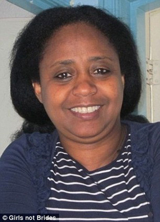  بالصور.. اثيوبية  تزوجت في العاشرة وترملت في الرابعة عشرة!! صورة رقم 5