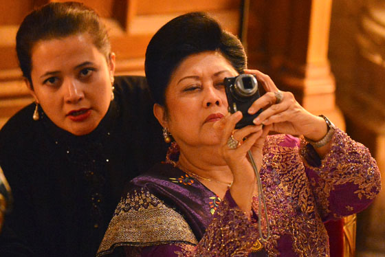 عقيلة الرئيس الاندونيسي ترتكب حماقة على انستغرام صورة رقم 4 عقيلة الرئيس الاندونيسي ترتكب حماقة على انستغرام صورة رقم 4