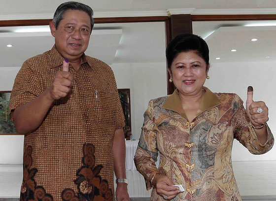 عقيلة الرئيس الاندونيسي ترتكب حماقة على انستغرام صورة رقم 1 عقيلة الرئيس الاندونيسي ترتكب حماقة على انستغرام صورة رقم 1