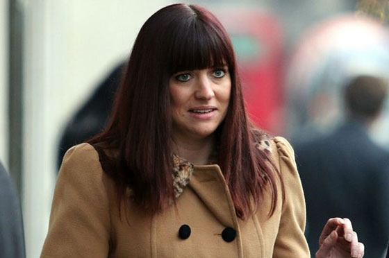 السجن مدى الحياة على ام قتلت طفلها ثم تصورت بقربه ضاحكه صورة رقم 3