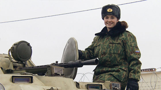 بالصور.. حسناوات في قمة الجاذبية في الجيش الروسي صورة رقم 8