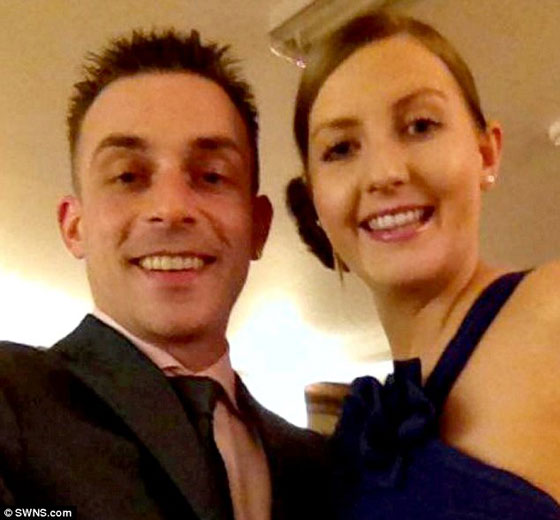 لم يتمكن الكوافير من استقبالها لتغيير لون شعرها فانتحرت! صورة رقم 5