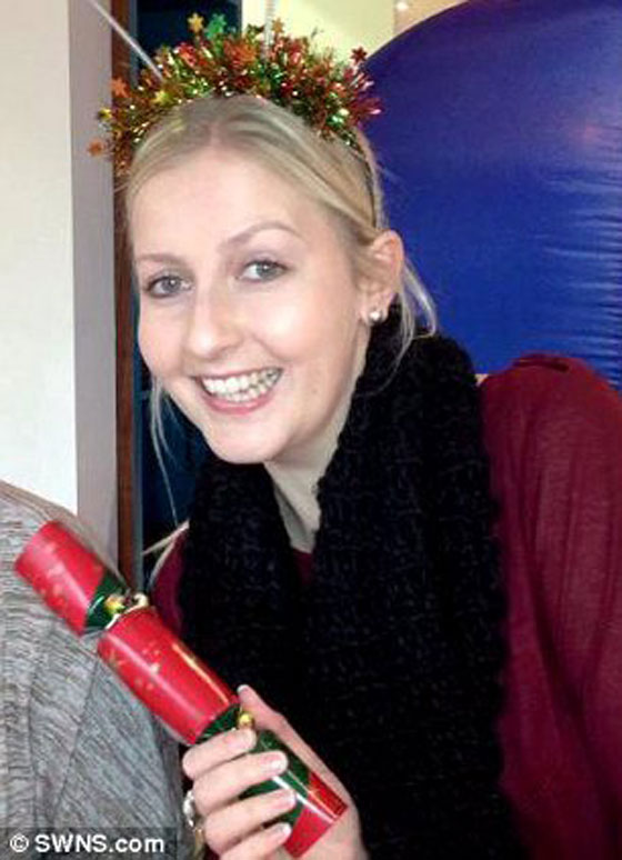 لم يتمكن الكوافير من استقبالها لتغيير لون شعرها فانتحرت! صورة رقم 8