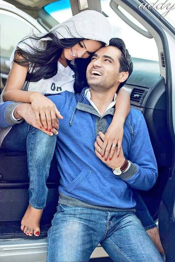 داعية باكستاني يهدي ممثلة إغراء رحلة شهر العسل الى مكة والمدينة صورة رقم 9