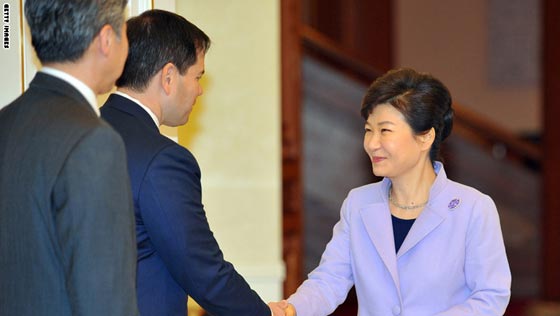 بالصور.. مسلسلات اون لاين يطلعكم على زعماء العالم غير المتزوجين صورة رقم 11