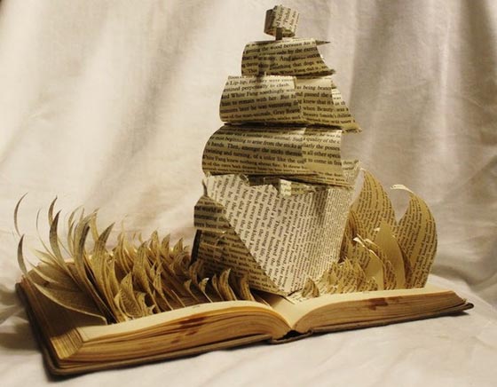 بالصور: فنانة تبدع بتحويل الكتب القديمة الى فنون ثلاثية الابعاد صورة رقم 12