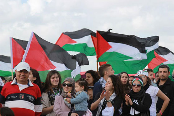 الجيش الاسرائيلي يداهم 