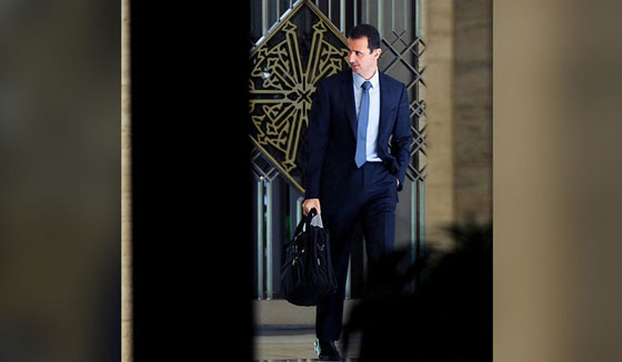 صورة بشّار الاسد انيقا تقسم الفيسبوكيين بين أسد العز والسفاح! صورة رقم 1 صورة بشّار الاسد انيقا تقسم الفيسبوكيين بين أسد العز والسفاح! صورة رقم 1