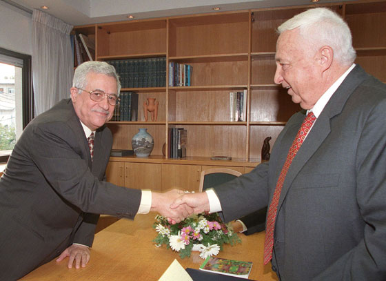 ابو مازن.. فرخ صغير في نظر التلفزيون الاسرائيلي  صورة رقم 12