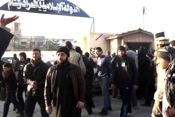 بيروت: جماعة اسلامية متشددة تعد نفسها لمهاجمة اسرائيل  صورة رقم 1