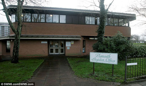 كراهية امرأة  لخطيبة اخيها تدفعها لارتكاب حماقة بشعة صورة رقم 2