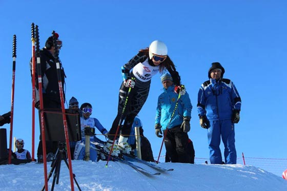 الوزير يطالب بتحقيق مع المتزلجة اللبنانية المنزوعة جاكي شمعون وهي تقول: أخطات واعتذر صورة رقم 5