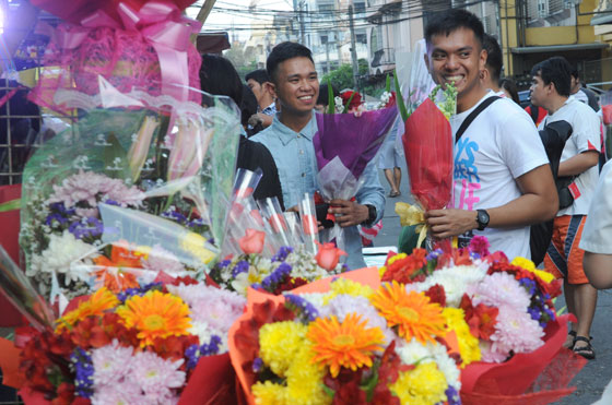 بالصور.. الفالنتاين مناسبة بلون الورد لكل قلب محب صورة رقم 29