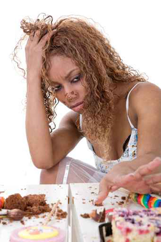 امريكية تستنجد بالطوارئ لانصافها من كعكة غير مطهوة!! صورة رقم 1