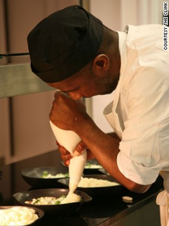 بعد تفتيش دقيق.. وجبات فاخرة وراء القضبان في سجون لندن صورة رقم 4