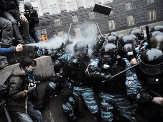 روسيا تنتقم من المعارضة الاوكرانية بمطابتها بديون هائلة! صورة رقم 1