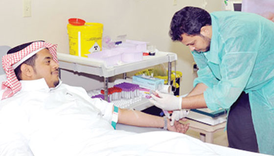 الصليب الاحمر ينظم حملة تبرع بالدم ويرفض دم المسلمين والاتراك صورة رقم 1