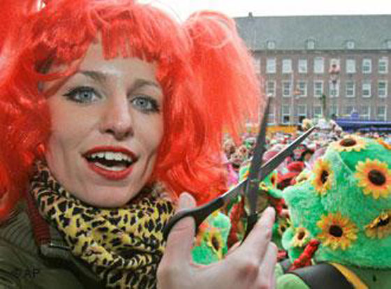 كرنفال الراين.. يبدأ بالتنكر وينتهي في ليلة ليلاء ابطالها النساء صورة رقم 16