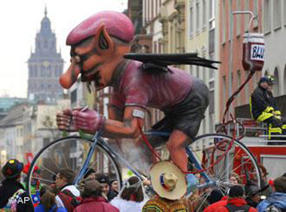 كرنفال الراين.. يبدأ بالتنكر وينتهي في ليلة ليلاء ابطالها النساء صورة رقم 6