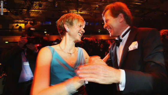 قائمة أغنى نساء العالم تخلو من اي امرأة عربية! صورة رقم 4