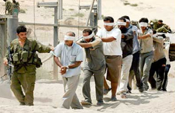 لكي ننسى.. اهالي سيناء يطالبون بتدمير سجن التعذيب الاسرائيلي صورة رقم 1