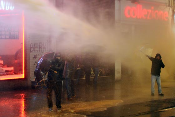 اردوغان يتهم الفتى المقتول بركين الفان بانه مخرب وارهابي صورة رقم 14