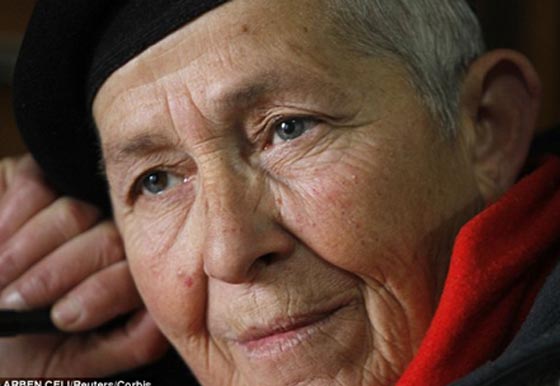 البانيات يفضلن خشونة الرجال على نعومة النساء للحفاظ على الميرات  صورة رقم 1