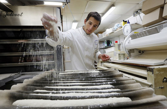 في فرنسا: مسابقة ضخمة لاختيار أفضل خبازي الباغيت  صورة رقم 2