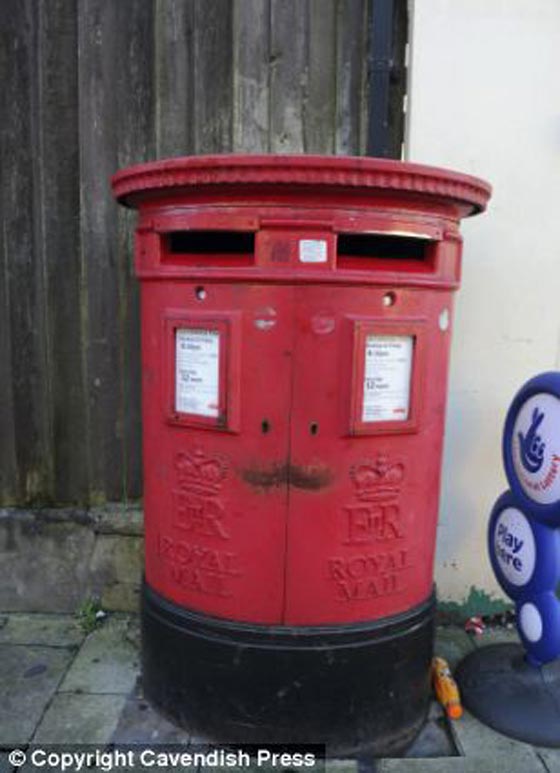 حاول تفجير ساعي البريد بقنبلة لانه سلمه رسائل جاره بالخطأ  صورة رقم 5