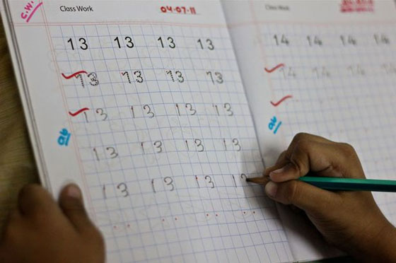 مدارس بريطانية تمنع المعلمين من تصليح اخطاء الطلاب بلون احمر! صورة رقم 2