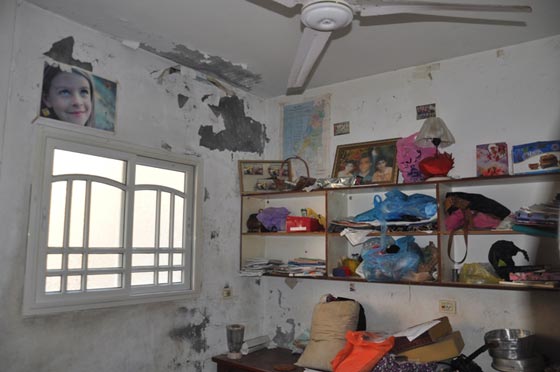 سوء الاحوال الاجتماعية دفعت شابا من غزة لعرض عينيه للبيع صورة رقم 7