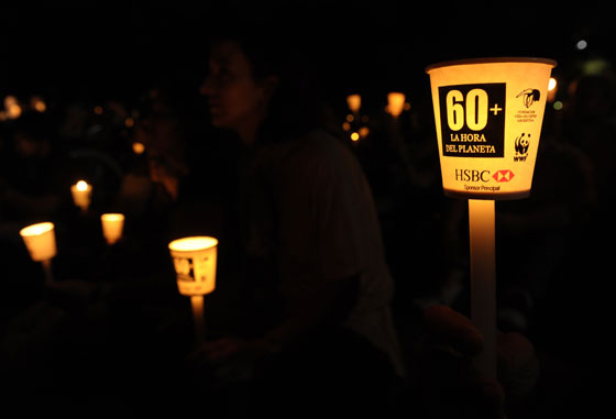 ساعة الارض تطفئ الاف المدن في مختلف ارجاء الارض!! صورة رقم 36